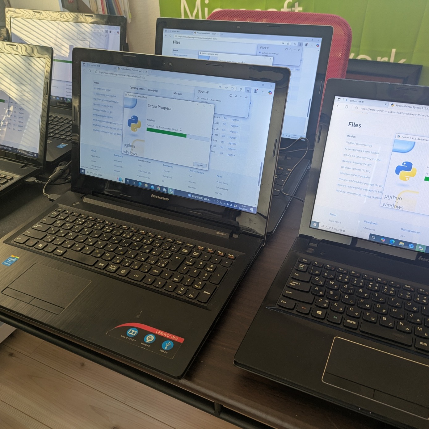 Windows 10 support is about to end! Why don't you migrate to Linux?